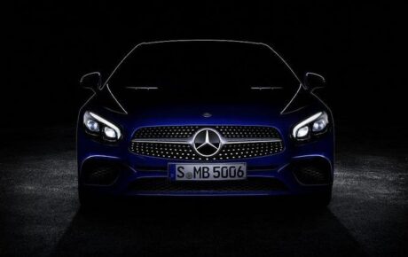 Mercedes-Benz teases ‘diamond’ grille on freshened SL
